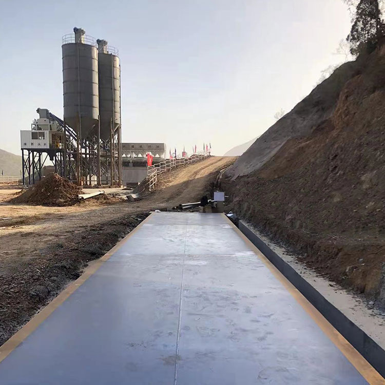 山西100噸地磅客戶現(xiàn)場安裝調(diào)試完成交付 山西100噸地磅客戶現(xiàn)場安裝調(diào)試完成交付